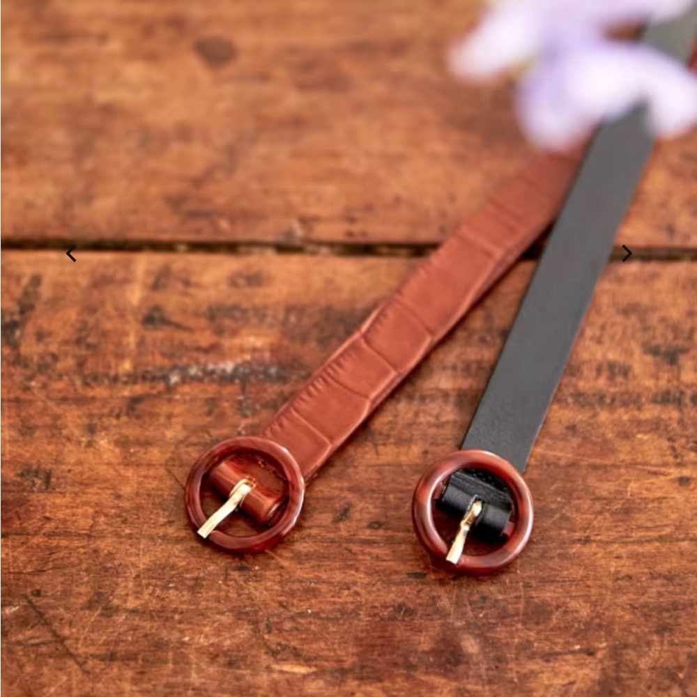Sézane Brown and Black Leather Round-Buckle Belts